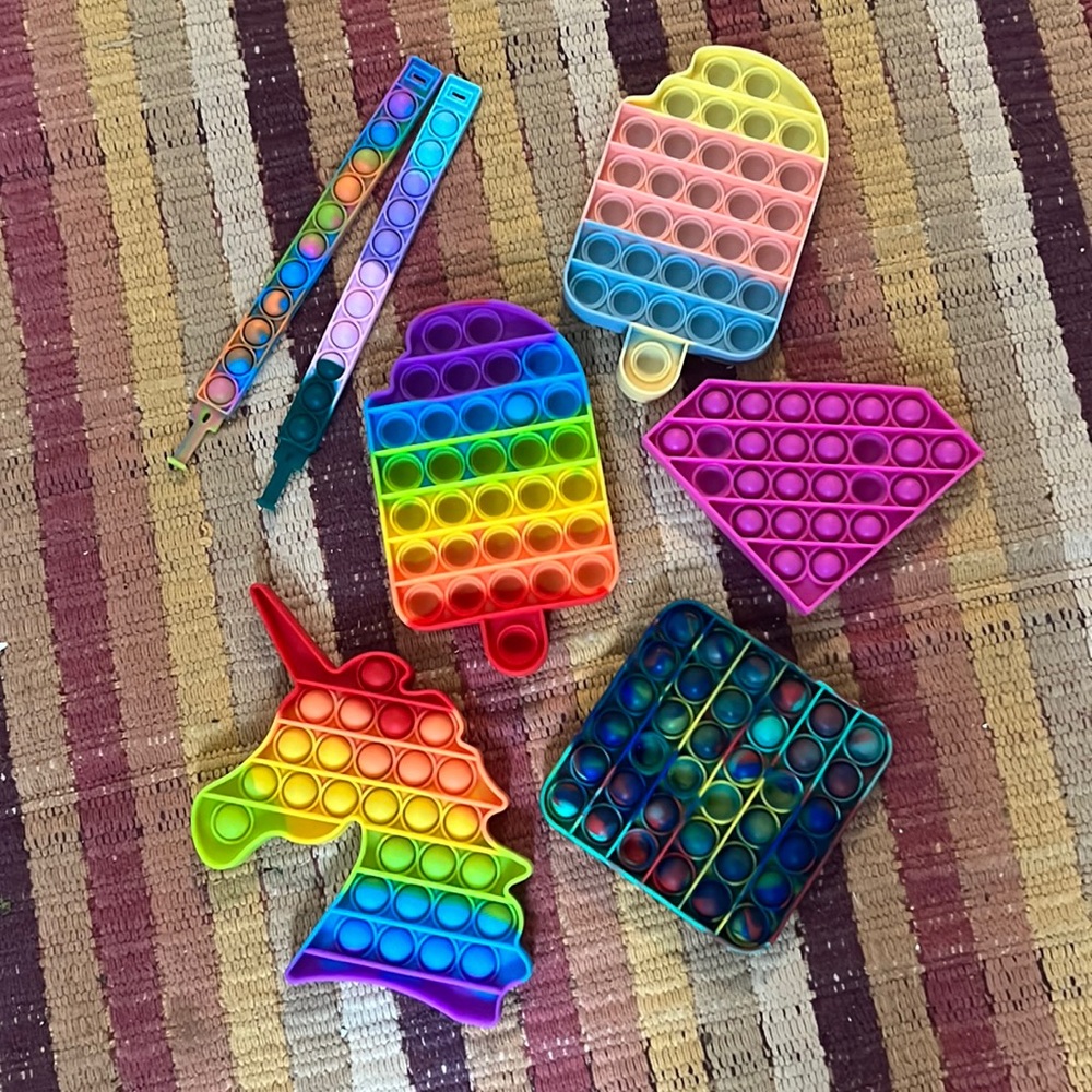 Set of pop up toys